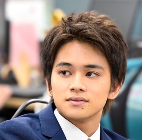 北村匠海になぜ大麻や薬ぶつ疑惑逮捕で実刑？薬中か覚せい剤のウワサ
