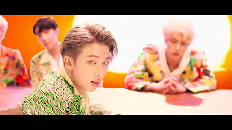 BTS（防弾少年団）RMが破壊して放送事故になったもの一覧がヤバいｗｗｗｗｗ
