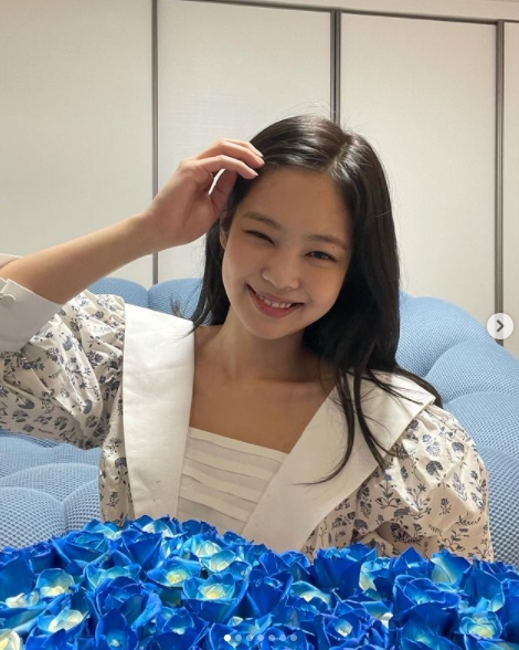 BLACKPINKのジェニーが美容クリニックで最も人気のあると整形外科医が話す