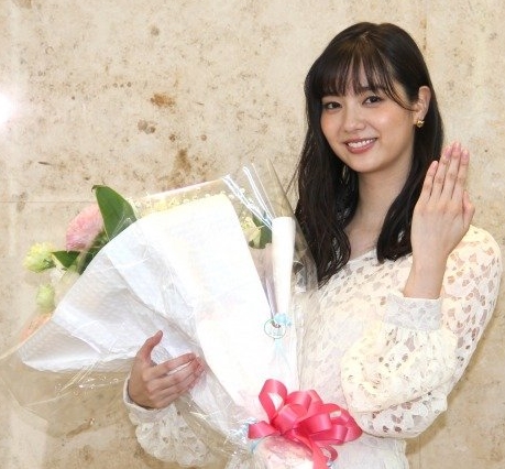 新川優愛さんっていつ結婚した?