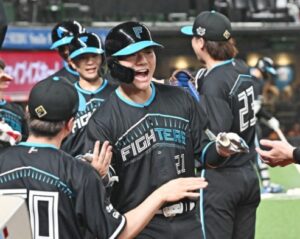 清宮幸太郎の引退理由はケガ？結婚？現在は何をしてる？トレード移籍