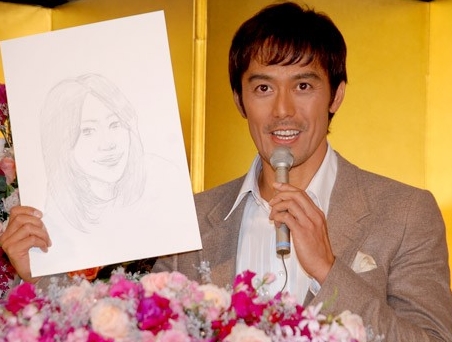 阿部寛さん、元OLの女性と結婚していた。顔画像は?