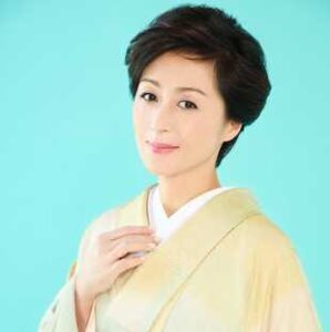 長山洋子が旦那マークスミスの娘を高齢出産していた！馴れ初めは？