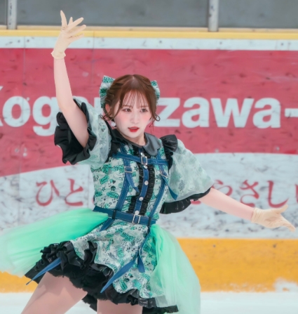 小川奈々子のグラビア的魅力の秘密！前世やスケート歴から読み解く！