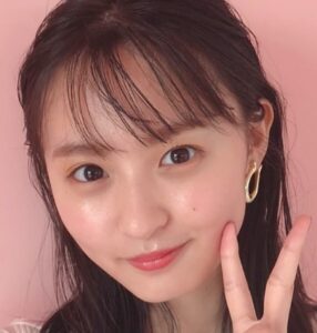遠藤さくらの水着写真で卒業発表？年収は写真集で収入は増えたのか？